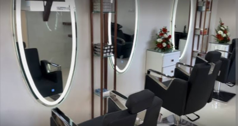 1993 A Salon Company Kharadi - Photo 1