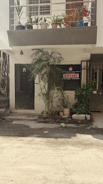 Adv. Yamini Lonkar - Photo 1