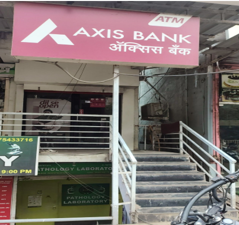 Axis Bank ATM - Photo 1