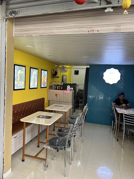 Cafe Burg best in wagholi pune - Photo 1