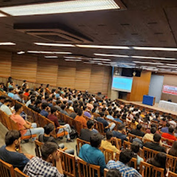 Career Launcher Pune Kharadi - Photo 1