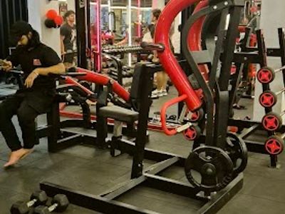 Cuts and Curve The Fitness Gym