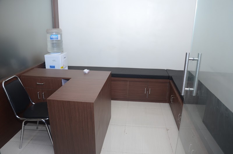 Dr. Ashish Dental Clinic & Implant Center. - Photo 1