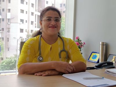 Dr. Romi Pophalikar | Best Diabetologist & General Physician in Keshavnagar Pune| Thyroid Doctor