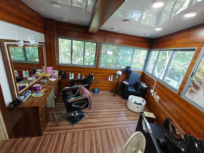 Elakshi Beauty Institute & Salon