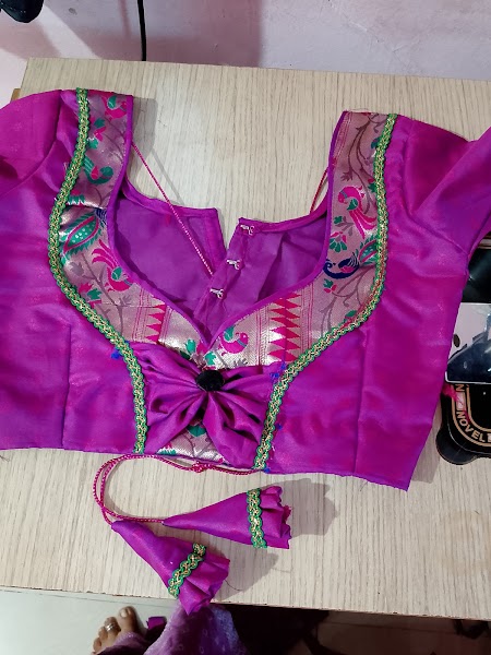 FASHION LADIES TAILOR - Photo 1