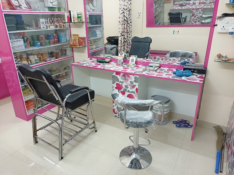 Glamour Beauty parlour - Photo 1