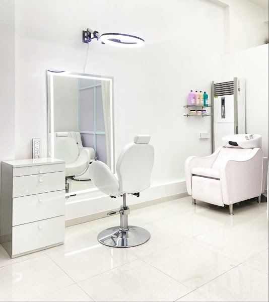 Hair Mining Unisex Salon - Photo 1