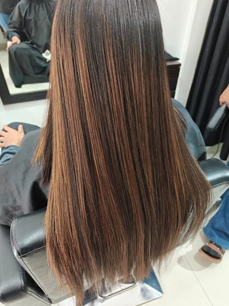 H&M Beauty Salon - Photo 1