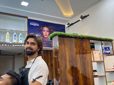 LUCKY HAIRS UNISEX SALON