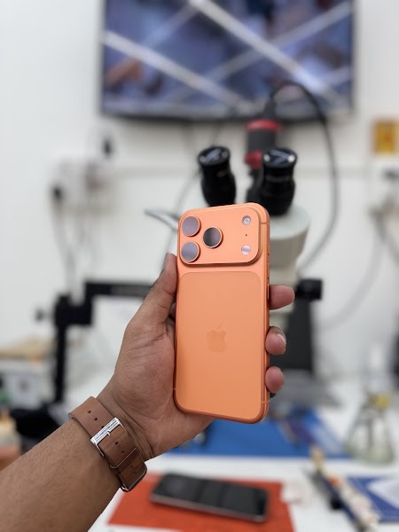 Mac Care - The iPhone Service Center Pune - Photo 1