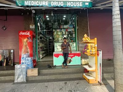 MEDICURE DRUG HOUSE