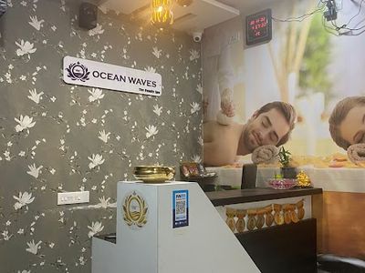 Ocean Waves The family Spa