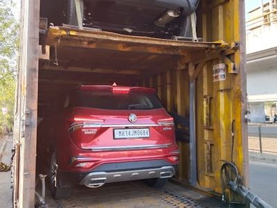 OMX Packers And Movers