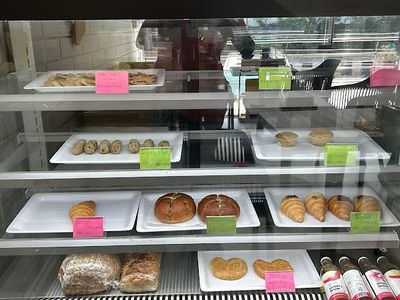 Petfeast Cafe - For Paws & People (Pet Shop/Pet Bakery/Pet Friendly Cafe)