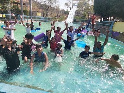 Sadguru Classes (1st to 12th State & CBSE Board)