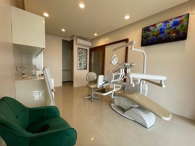 Saraswati Dental Care And Implant Center