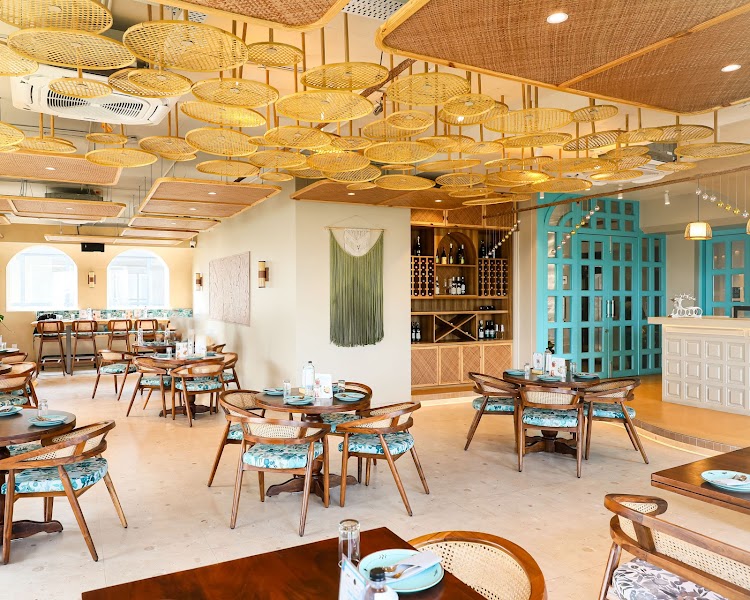 Tales & Spirits Hunter's Bistro - Photo 1