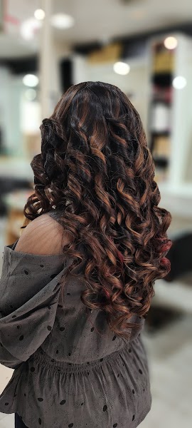 The grooming factory - Photo 1