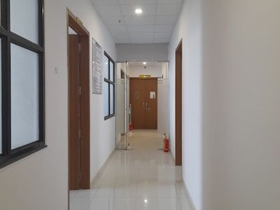 Vighnaharta Superspeciality Hospital| icu | kidney stone laser surgery | prostate Treatment|maternity home